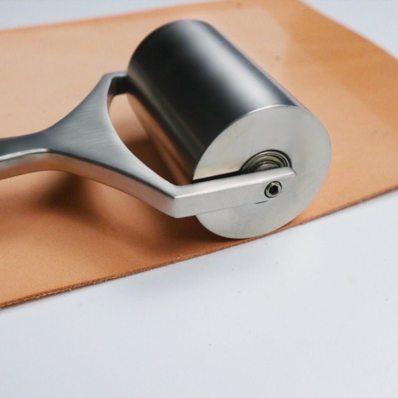 ลูกกลิ้งกดรอยพับหนังแบบใช้มือ  - Leatherwork Hand Press บทวิจารณ์และราคา